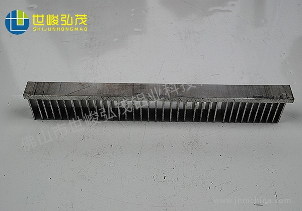 航空電子機箱鋁型材散熱器