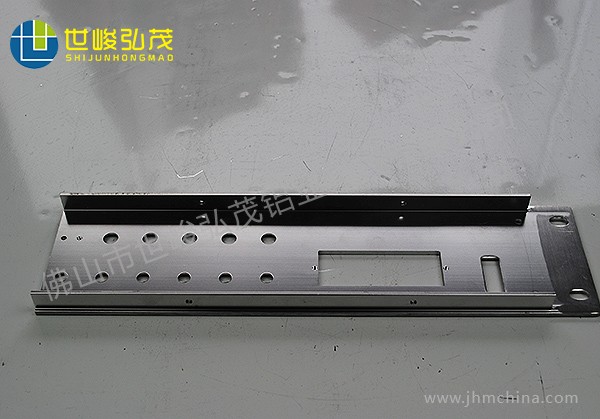 汽車功放面板深加工鋁型材 汽車功放面板深加工鋁型材