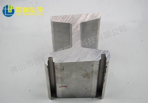 高鐵地鐵導(dǎo)電軌鋁合金型材 高鐵地鐵導(dǎo)電軌鋁合金型材