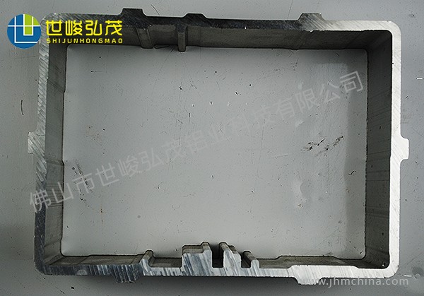 3000T機(jī)大方管工業(yè)鋁合金型材-1 3000T機(jī)大方管工業(yè)鋁合金型材-1