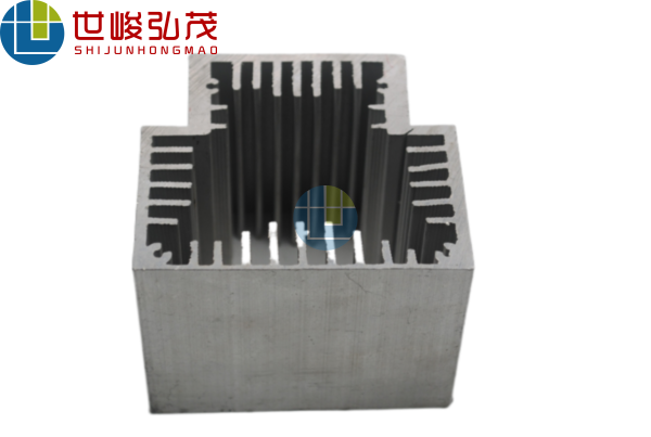 特殊型材散熱器-2